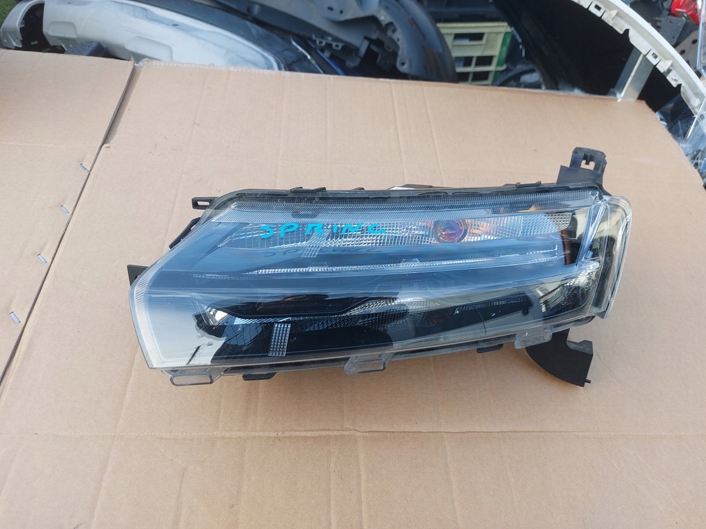фото №1, Лампа передня ліва dacia spring led drl