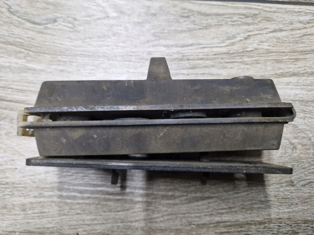 Купити Подушка кронштейн радіатора води renault gama range t