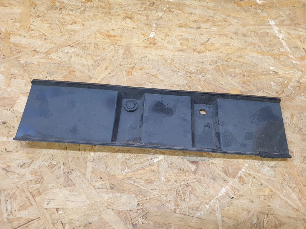 фото №1, Mercedes x-klasa w470 заглушка захист 76747 5xa0a