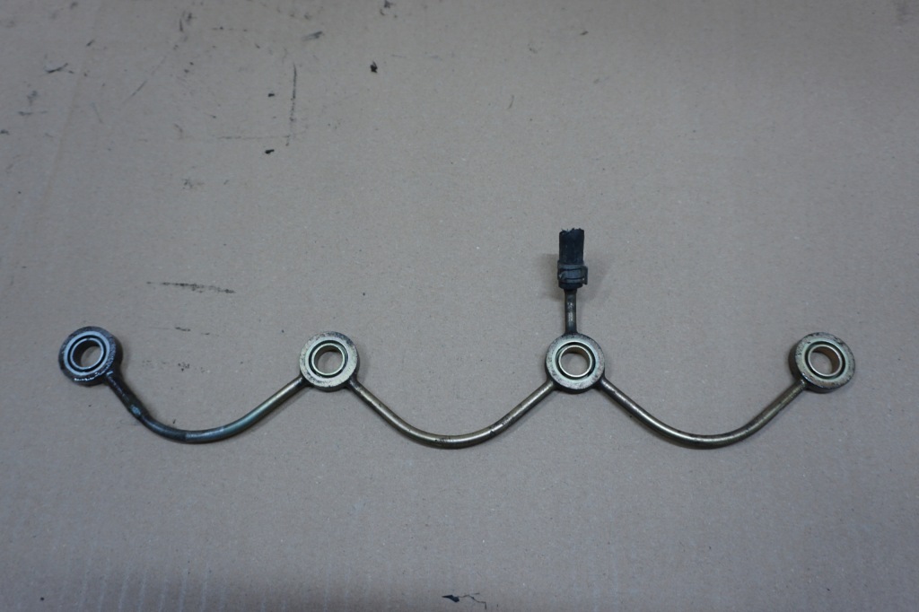 фото №1, Mazda b2500 ford ranger шланг трубка молдинг сливная 2,5 td 2001r