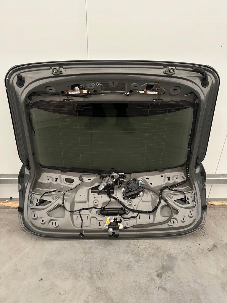 фото №4, Audi q3 83a sportback крышка багажника демонтаж