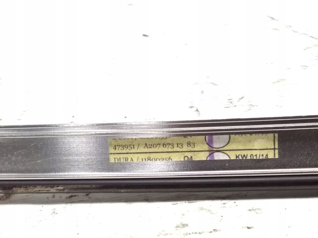 Mercedes-benz e c207 w207 2014 ліва сторона молдинг дахова Недорого