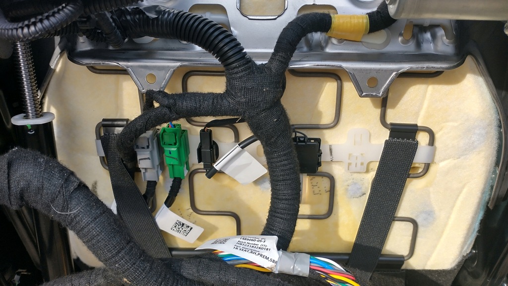 фото №15, Tesla model 3 сидіння заднє сидіння шкіра