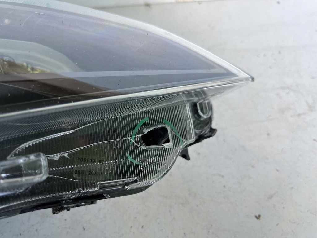 фото №10, Лампа права перед seat ibiza v 5 lift 6f 22-