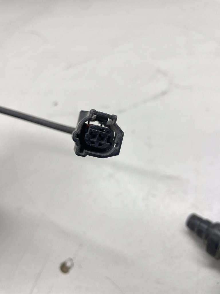 фото №5, Штекер sterownika/pompy abs lexus gs 250 350 300h 450h 8954230280