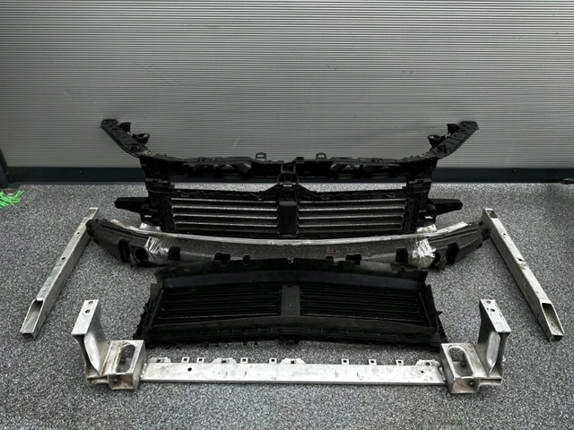 фото №1, Pas передний балка шторка mercedes a klasa w177