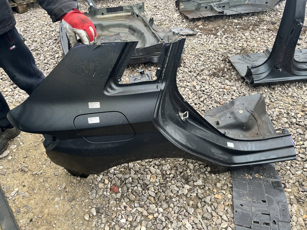 фото №1, Четверть крыло задняя правый audi a3 8y 20- sportback lx7l