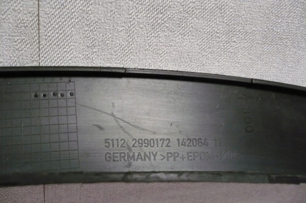 фото №12, Bmw x1 e84 2009- молдинг крила права задня