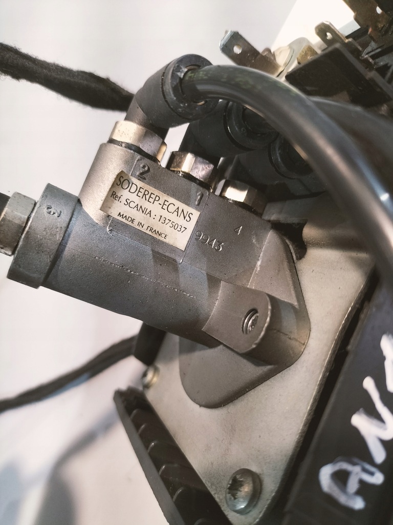 фото №8, Выключатель тока hebel adr scania 4 оригинальный номер 567856