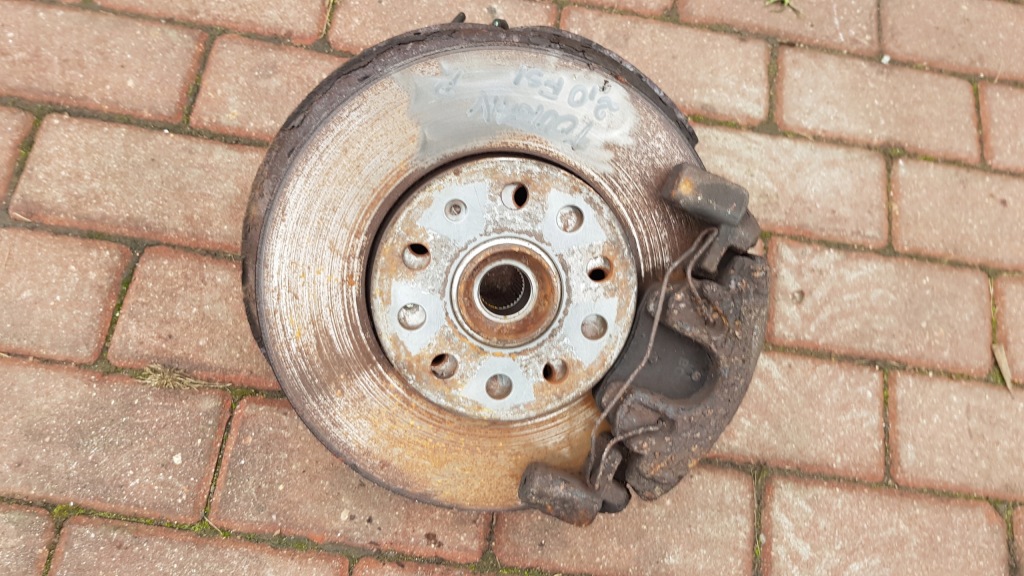 фото №1, Ступиця поворотний кулак передня права vw touran 2.0 fsi