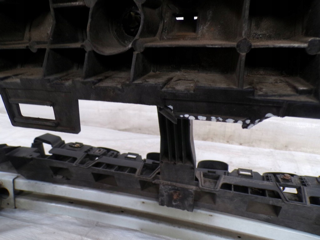 фото №6, Renault trafic iii opel vivaro b pas передний усилитель передний 93868911