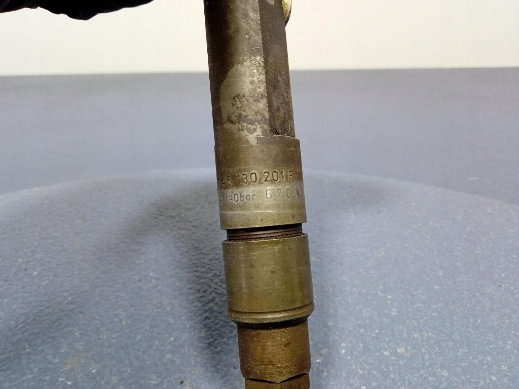 фото №6, Audi a6 c4 2.5tdi інжектор форсунка 046130201f 1 szt