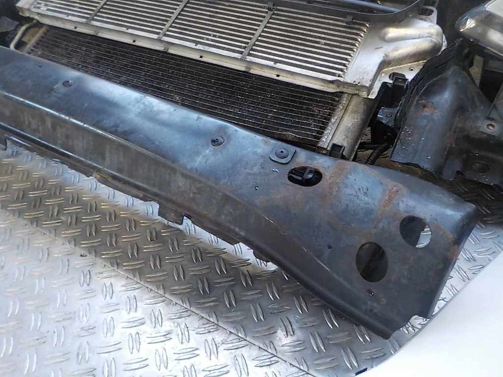 фото №5, Vw t5 04-10 перед kompletny 2.5