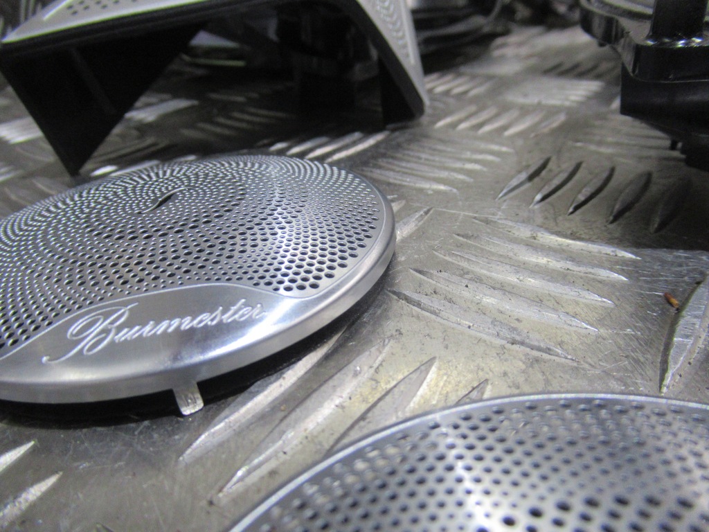 фото №8, Mercedes c-klasa w205 sedan динамики burmester