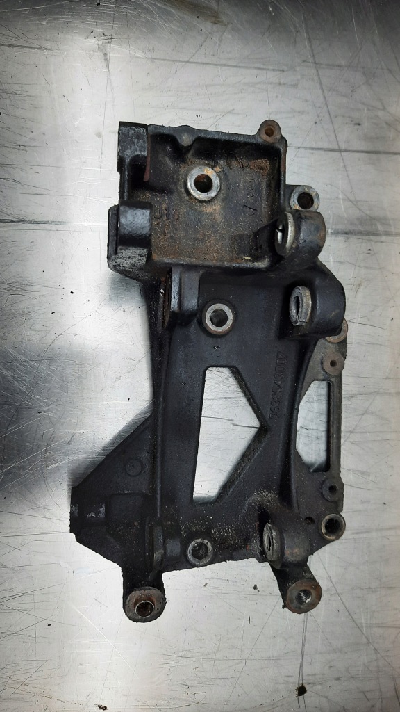 Купить Кронштейн генератора 9632543007 peugeot 806 2.2b