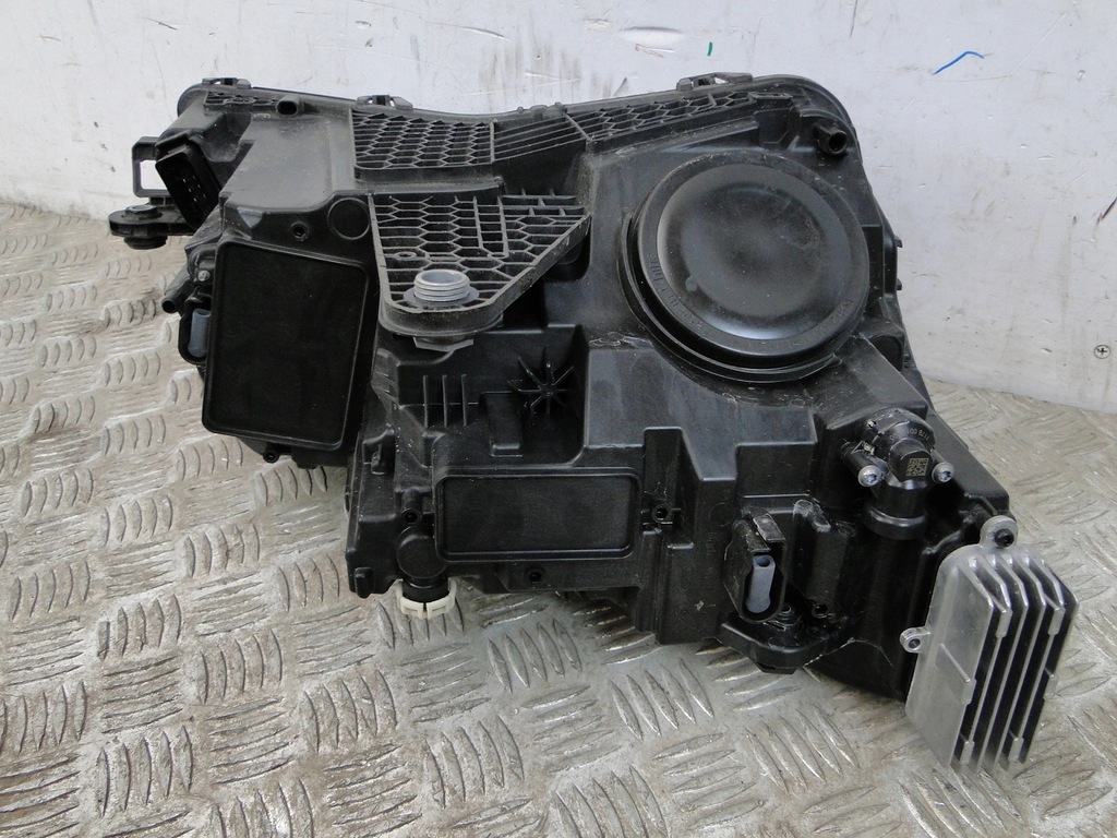 фото №16, Лампа перед skoda superb iii 3v 3v0 3v1941016c 3v1941015c