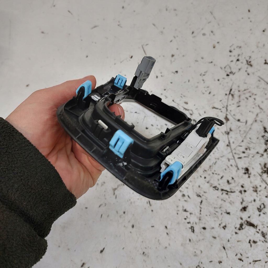 фото №9, Renault arkana 1,3tce автоматическая коробка передач рамка dekor рычаг переключения передач передач