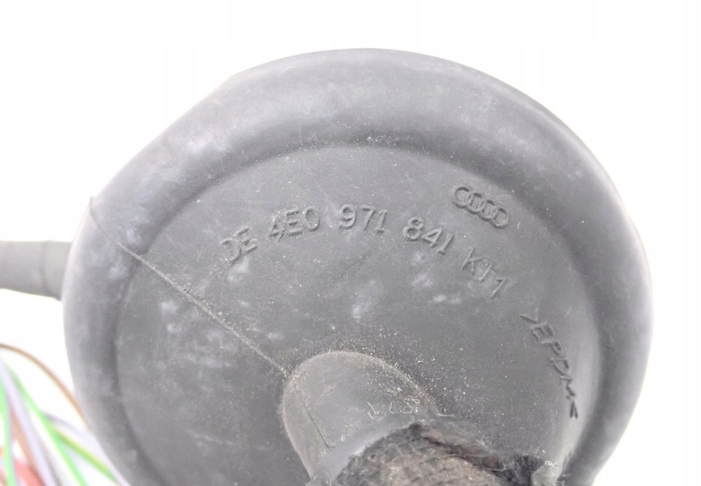 фото №10, Електропроводка насоса пального audi a8 d4