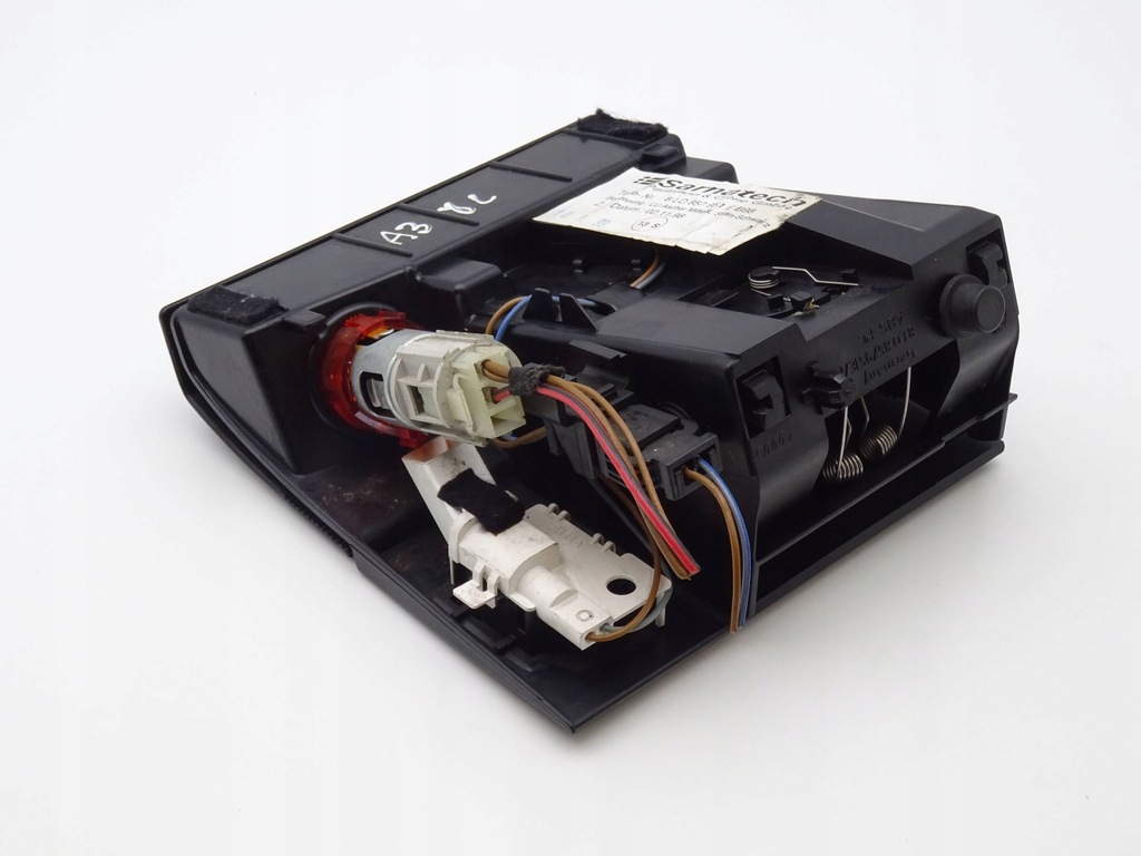 фото №6, Попільничка audi a3 8l 8l0857951e nr100