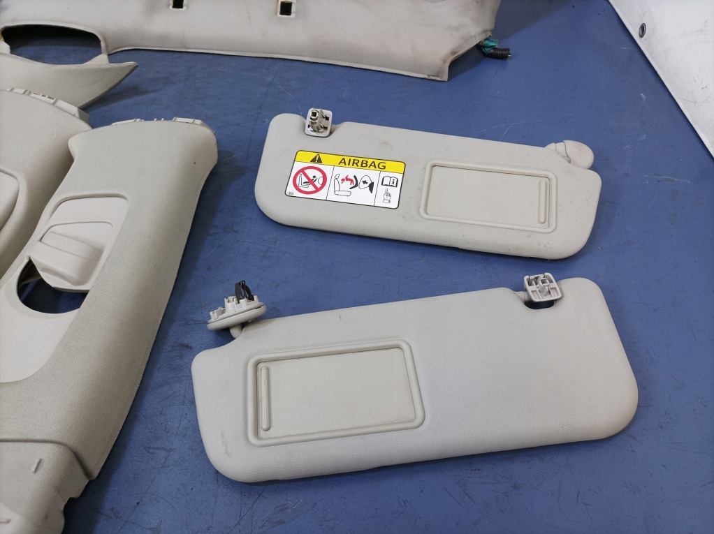 фото №9, Toyota avensis t27 kombi потолок фонари ручки