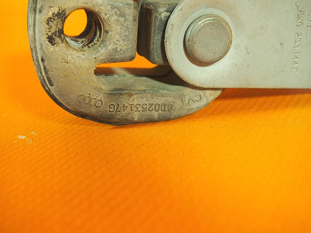 фото №8, Audi a5 8t кронштейн вихлоп гумовий елемент 8k0253144e 14km