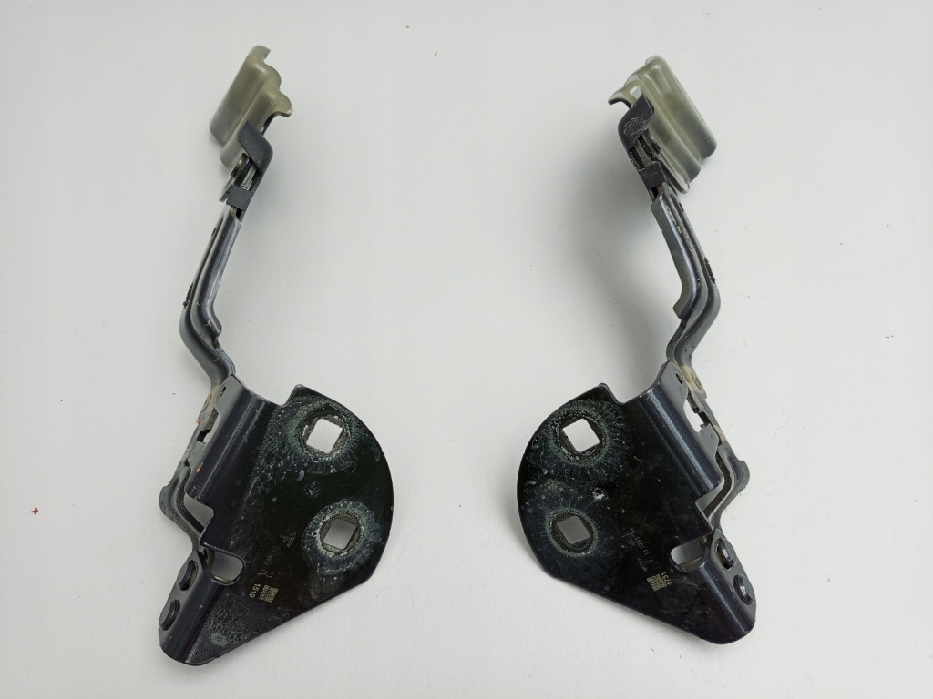 Tesla 3 hl highland 23- петля капот лівий правий 1774935-00-d 1774936-00-d = Оригінал