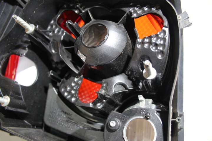 фото №5, Лампа права задня toyota avensis ii t25