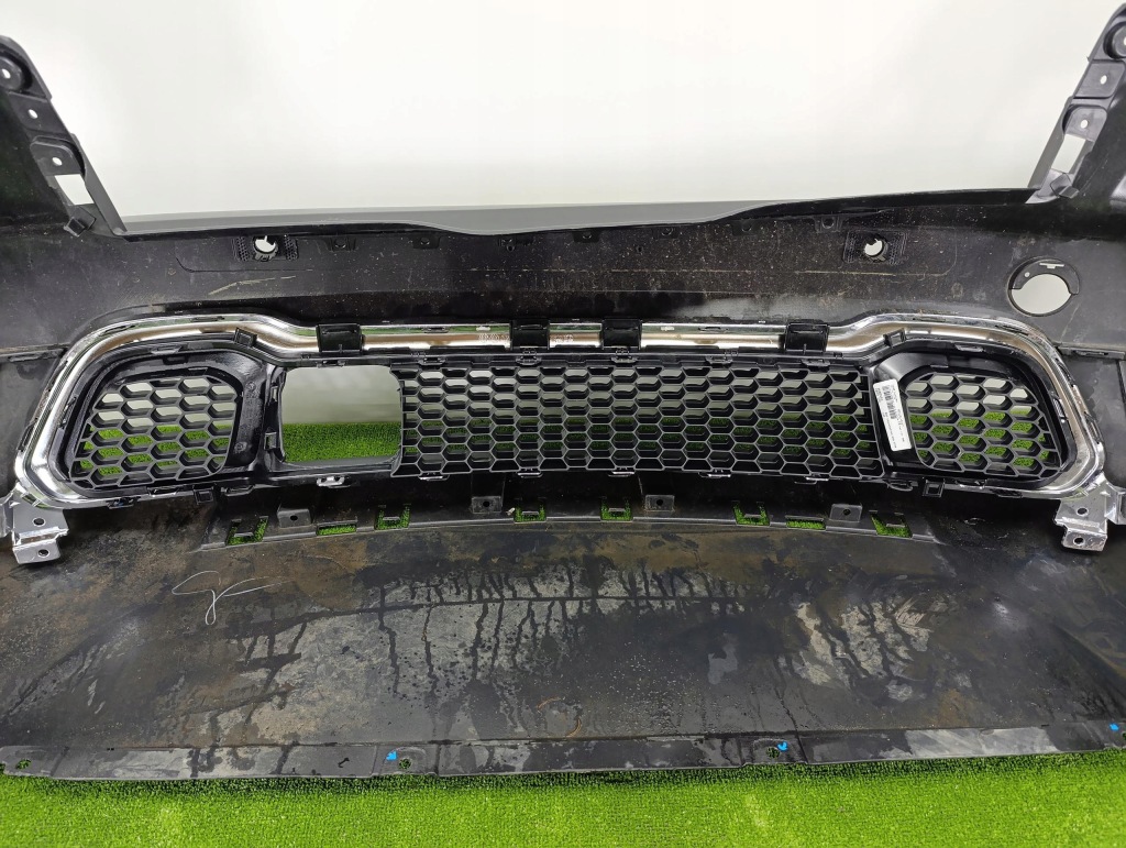 Jeep cherokee v 5 kl 2014- бампер перед передній решітка середня Київ