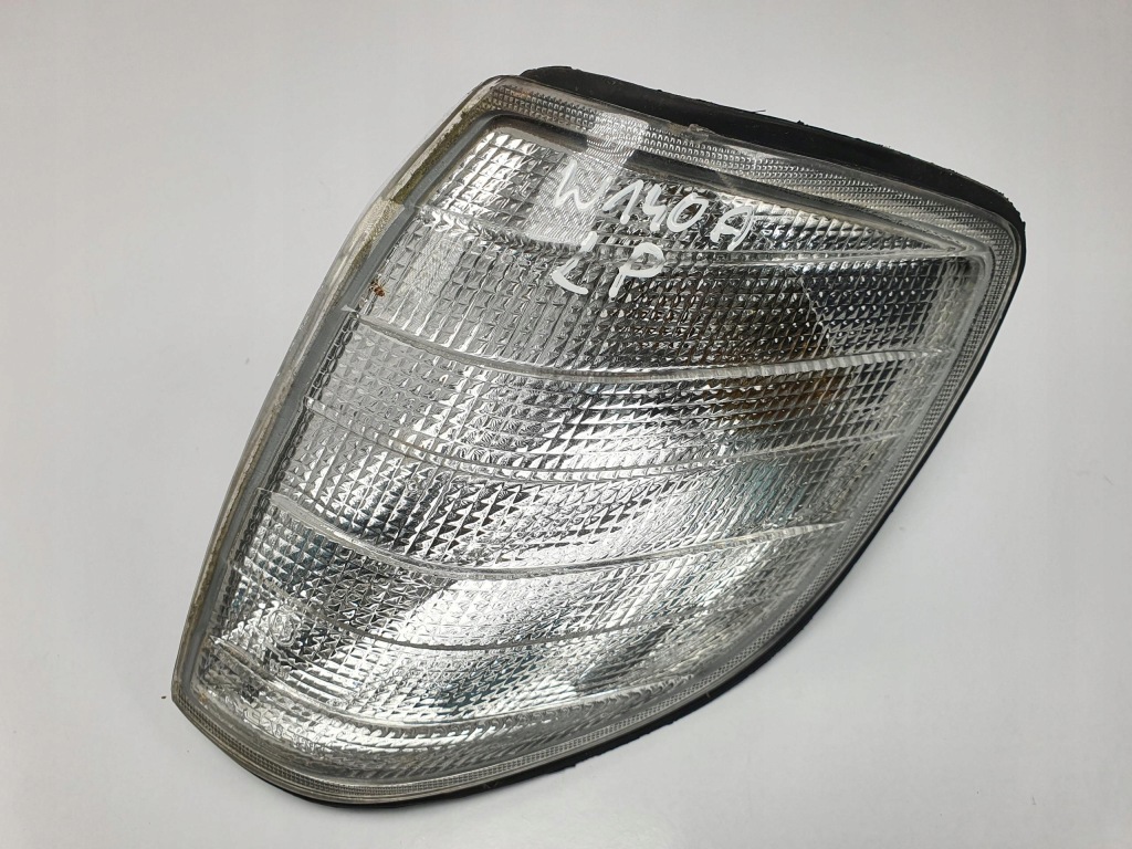 фото №1, Поворотник левый mercedes w140