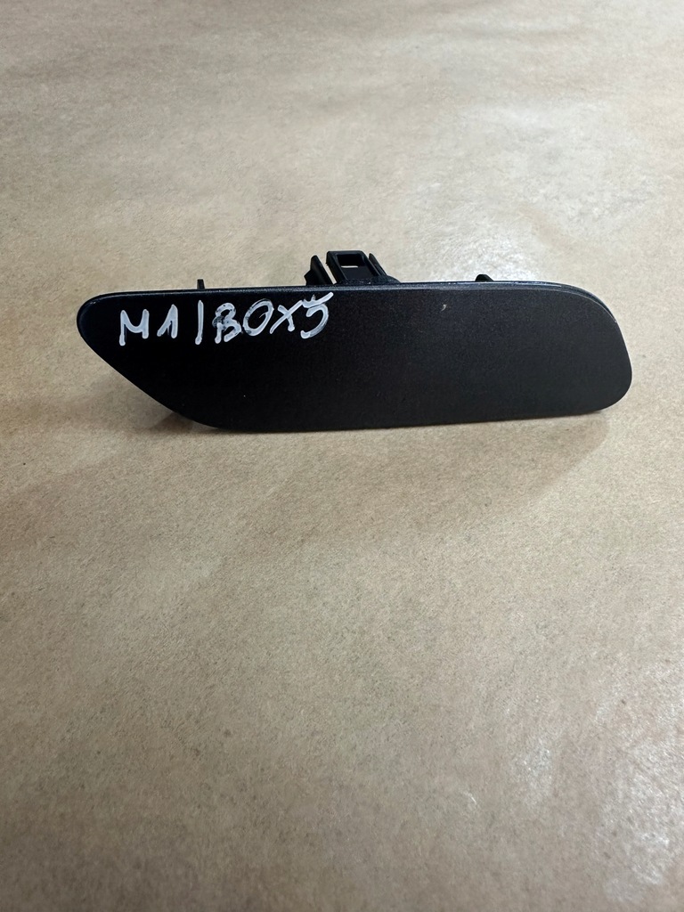 фото №1, Lexus nx350h заглушка розпилювача права