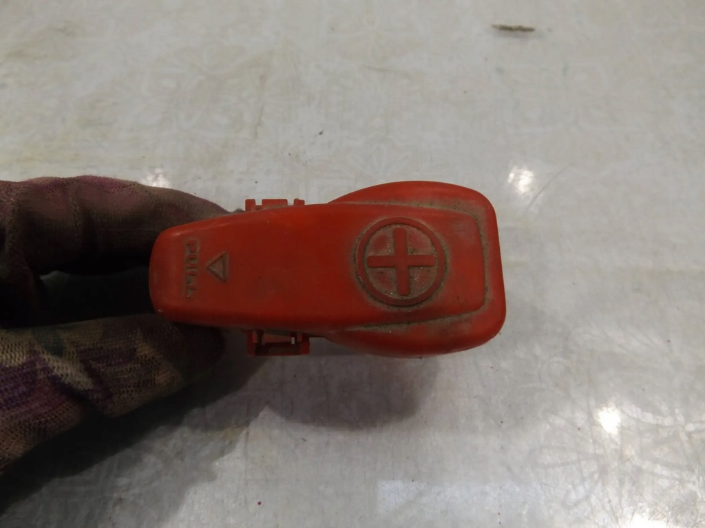 фото №1, Aveo t250 корпус клеми плюсовий