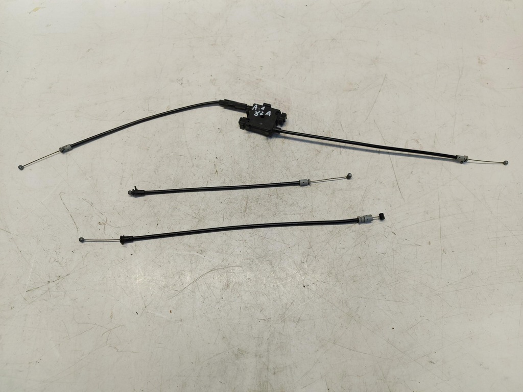 фото №1, Audi a1 ii 82a трос замка капот комплект