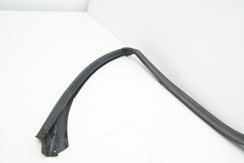 фото №4, Прокладка стекло лобовое mercedes sl r230 02-