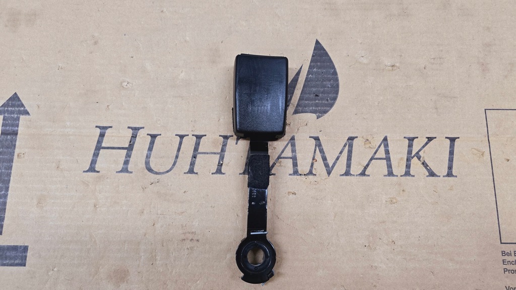 фото №1, Ford s-max mk1 galaxy mk3 06-12 r. клипса поперечина средний задняя center 2 ряд