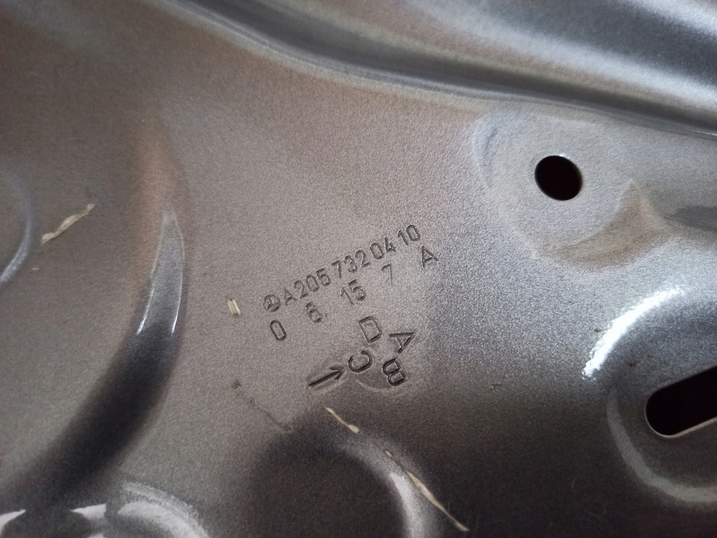 фото №6, Mercedes-benz оригінальний номер a205 732 04 10 двері задні p