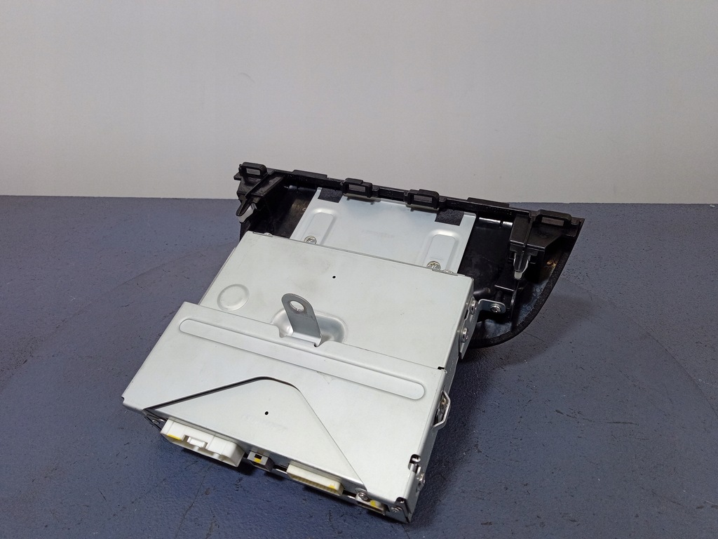 фото №4, Mazda 3 bm радио дисплей bpn2 66 9r0