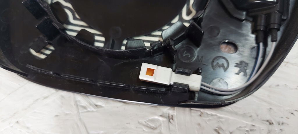 фото №7, Opel corsa f вкладыш зеркало левый оригинал ассистент