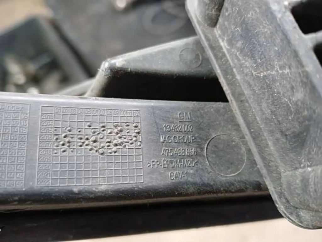 фото №9, M25 решітка середня бампера opel corsa e 39003563