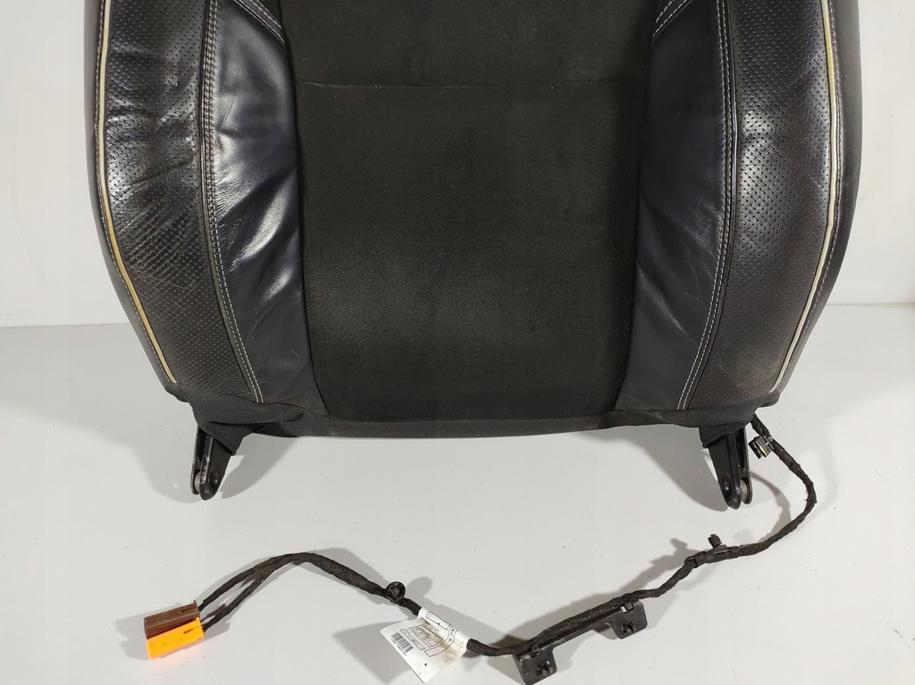 фото №9, Volvo v40 12- спинка сиденье правое rdesign