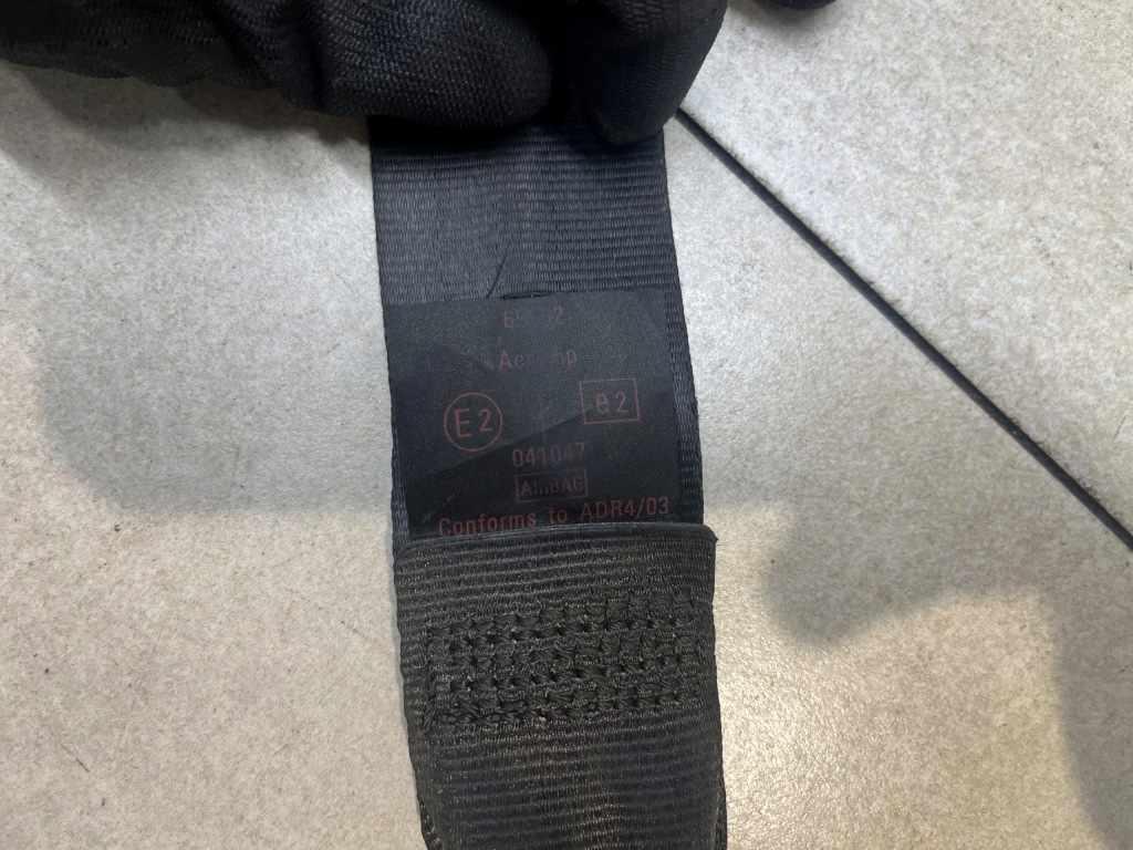 Ремень безопасности правый  перед citroen c3 1.4 hdi 96561842xx Киев