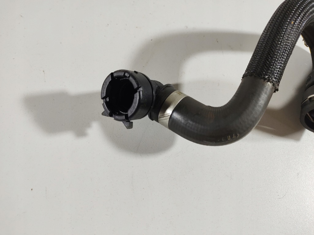 Volvo v60 d2 13r- труба пабтрубок  шланг воды 31305162 Доставка