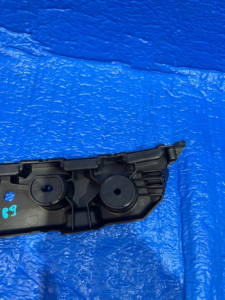 фото №8, Направляющая бампера правый задняя skoda fabia комплект iv 6ve807394 6ve807393 c89 c98