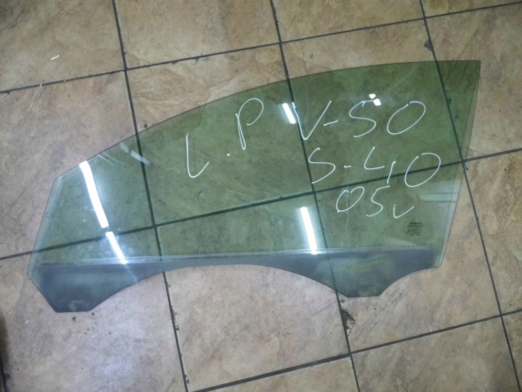 фото №1, Volvo v50 s40 ii 2.0d 05' стекло левый перед