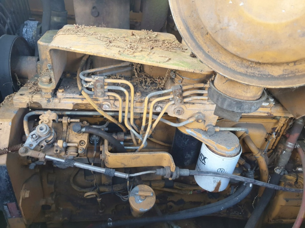 фото №1, Двигатель komatsu s6d 102-1