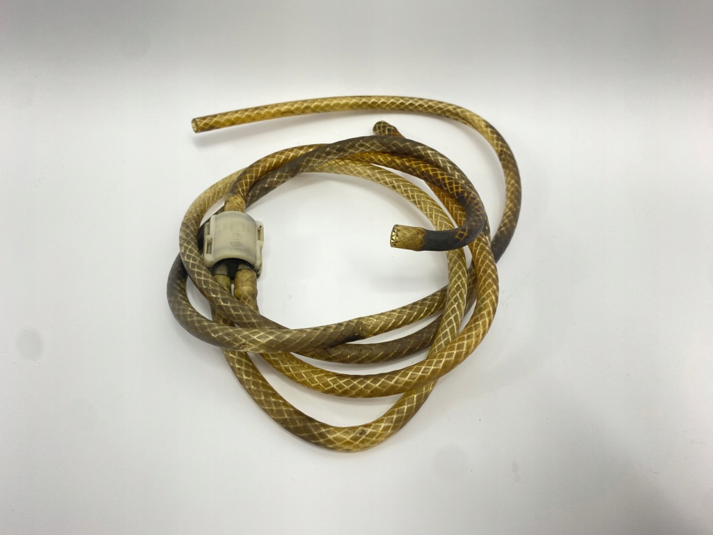 Пабтрубок  шланг распылителя фары фара mercedes w124 w140 c140 cl с Разборки