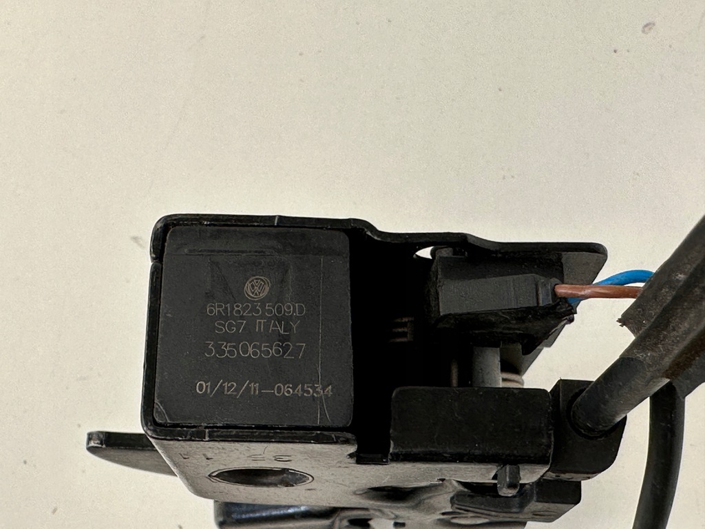 фото №7, Замок капот vw polo v 6r 6r1823509d 335065627