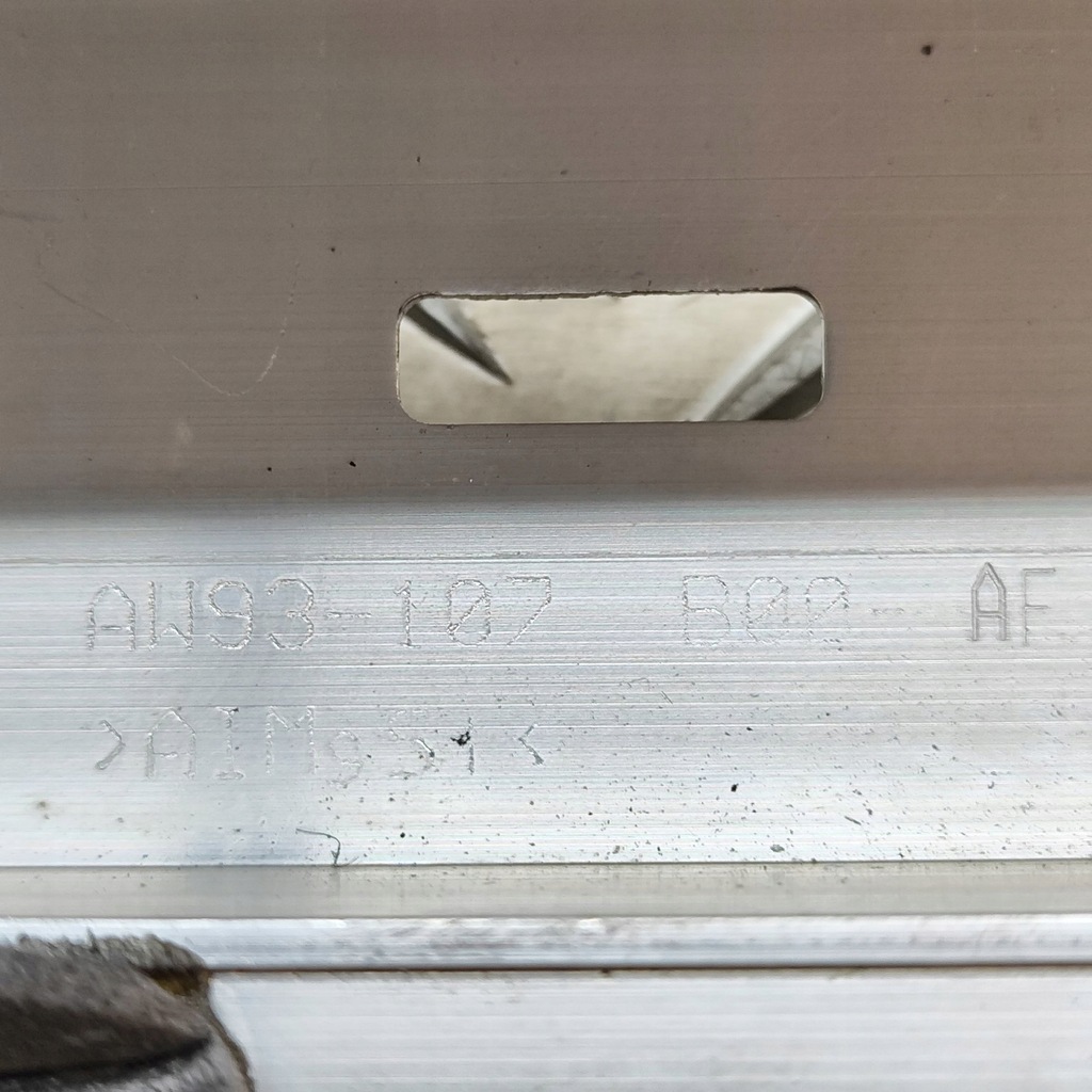 фото №7, Jaguar xj x351 2014 направляющая накладки порога