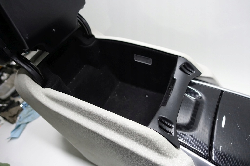 фото №6, Mercedes w251 підлокітник тунель бардачок r-klasa