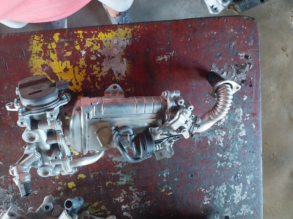 фото №1, Mercedes w177 w247 2.0 cdi радиатор выхлопных газов egr клапан 654920 труба