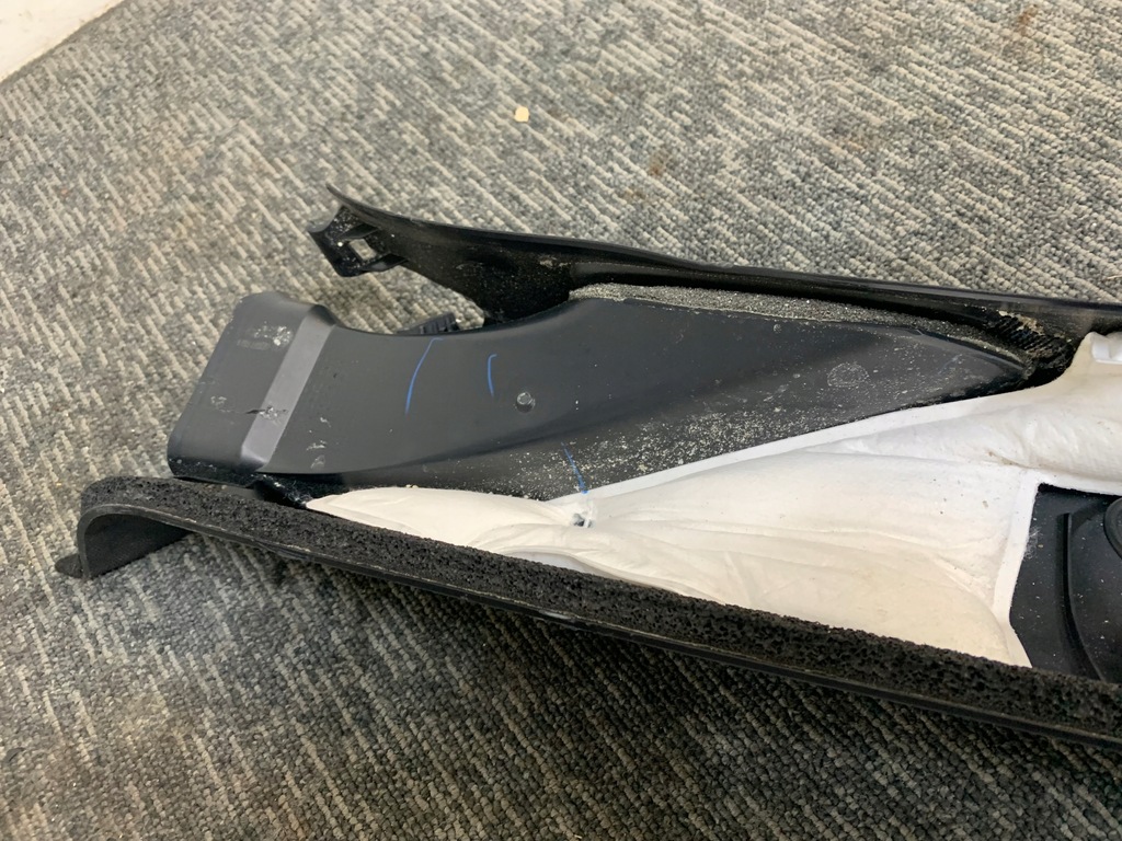 фото №15, Ford mustang mach-e rwd 21r захист обшивка оббивка чорна стійка a права